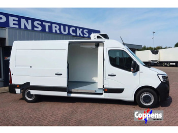 Hűtős kisteherautó RENAULT Master