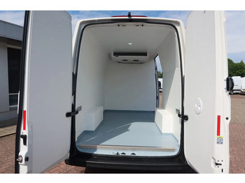 Hűtős kisteherautó Volkswagen Crafter 177 PK Koel/ Vries/ Verwarmen Carrier xarios 350 met nachtaansluiting BPM vrij.: 4 kép.