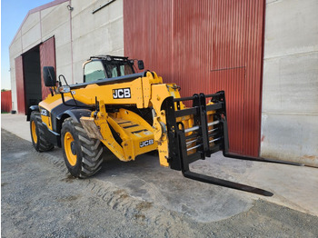 Teleszkópos rakodó JCB 540-140 HI VIZ: 3 kép.