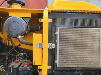Lánctalpas kotró JCB JS220LC+T4i: 4 kép.