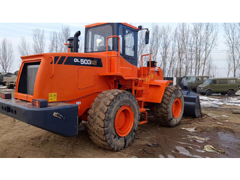 Gumikerekes homlokrakodó DOOSAN DL503