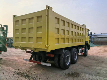 Billenőplatós teherautó Howo Tipper Truck 371: 5 kép.