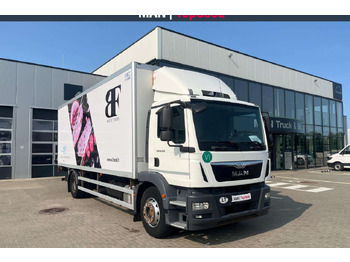 Hűtős teherautó MAN TGM 18.250 4X2 Thermo King (8626): 2 kép. Hűtős teherautó MAN TGM 18.250 4X2 Thermo King (8626): 2 kép.