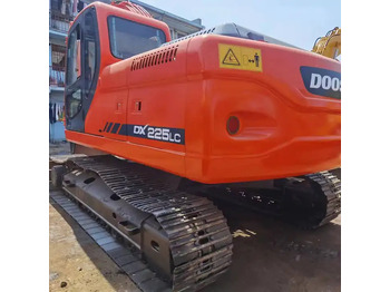 Lánctalpas kotró DOOSAN DX225