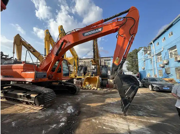 Kotrógép 90% new and low hours used excavators Doosan DX300LC second hand excavators 30tons excavator new arrivedd in stock for sale: 2 kép.