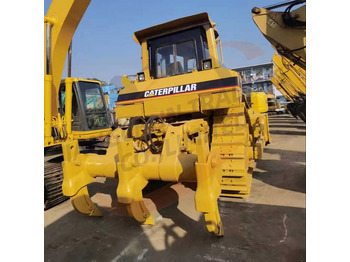 Buldózer CATERPILLAR D8R