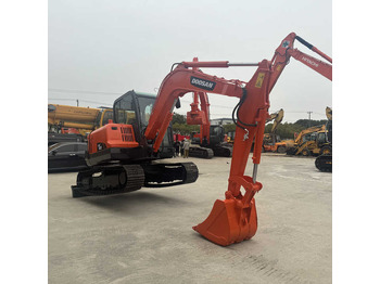 Lánctalpas kotró DOOSAN DX60-9C