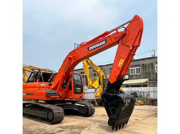 Lánctalpas kotró DOOSAN DX225