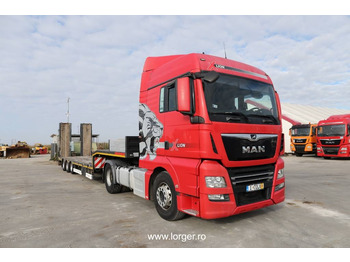 : fejléc fényképe