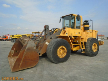 Gumikerekes homlokrakodó VOLVO L150E