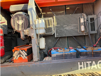 Lánctalpas kotró HITACHI ZX250LC-3: 5 kép.