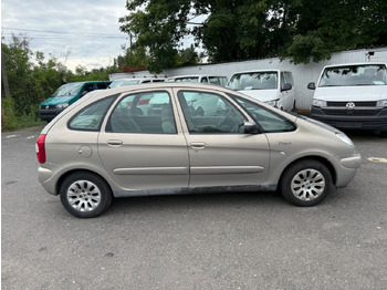 Szedán Citroën Xsara Picasso 1.8 16V Exclusive: 3 kép.