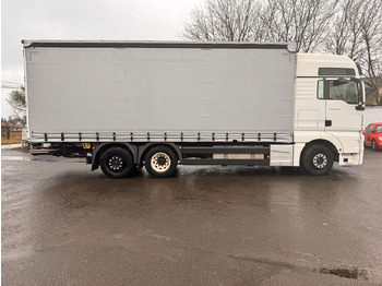 Ponyvás teherautó MAN TGX 26.460 Jumbo: 5 kép.