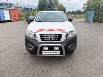 Terepjáró/ SUV NISSAN Navara