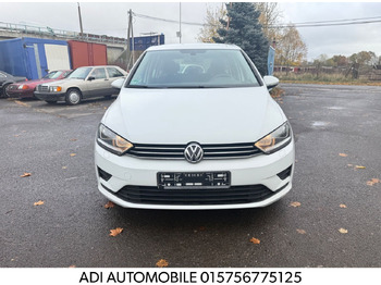Szedán VOLKSWAGEN