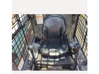 Új Mini homlokrakodó BOBCAT S570: 5 kép.