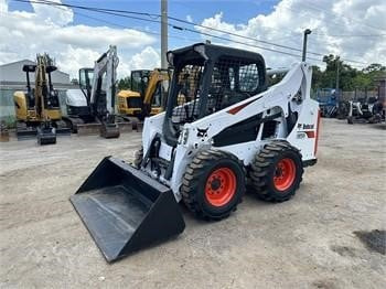 Mini homlokrakodó BOBCAT S590