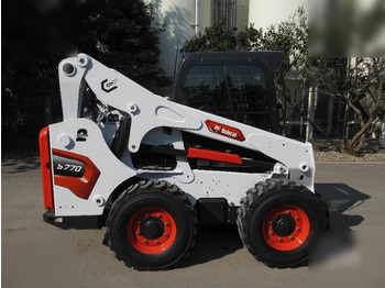 Mini homlokrakodó BOBCAT S770