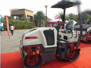 Új Henger DYNAPAC CC125: 4 kép.