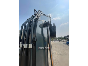 Új Lánctalpas kotró HYUNDAI ROBEX 215L SMART: 5 kép. Új Lánctalpas kotró HYUNDAI ROBEX 215L SMART: 5 kép.