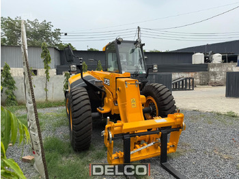 Új Teleszkópos rakodó JCB 540-70: 5 kép.