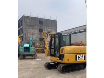 Lánctalpas kotró CAT 306D: 4 kép.