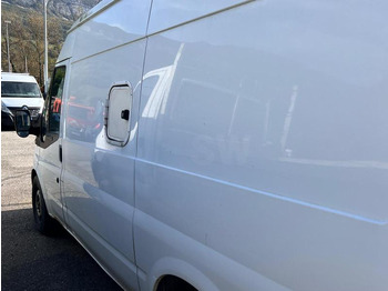 Kis furgon Ford Transit 2,2L TDCI 140cv Moteur HS: 5 kép. Kis furgon Ford Transit 2,2L TDCI 140cv Moteur HS: 5 kép.