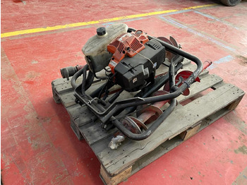 Talajfúró - Építőipari gépek Tarière thermique (NET DE TVA): 5 kép. Talajfúró - Építőipari gépek Tarière thermique (NET DE TVA): 5 kép.