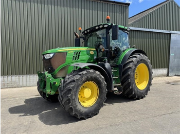 Traktor JOHN DEERE 6215R