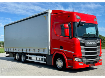 Ponyvás teherautó SCANIA R 410