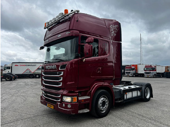 Nyergesvontató SCANIA R 410