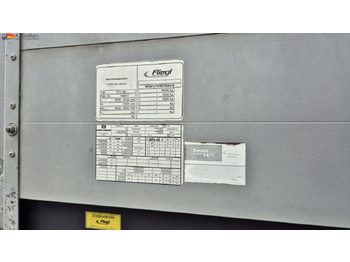 Platós pótkocsi Fliegl Baustoffpritsche: 2 kép. Platós pótkocsi Fliegl Baustoffpritsche: 2 kép.