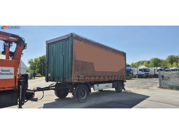 Ponyvás pótkocsi KRONE