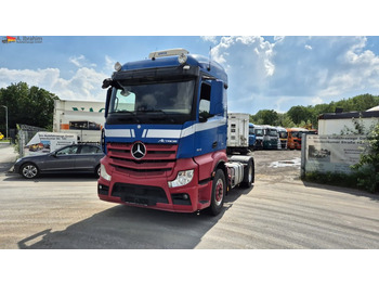 Nyergesvontató MERCEDES-BENZ