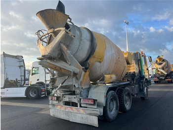 Betonmixer MAN 26.314: 3 kép. Betonmixer MAN 26.314: 3 kép.