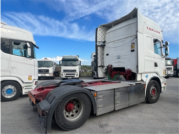 Nyergesvontató Scania R560: 4 kép.