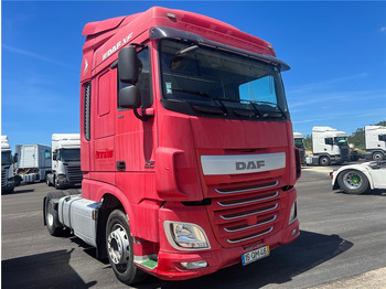 Nyergesvontató DAF XF 105 460