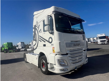 Nyergesvontató DAF XF 105 460