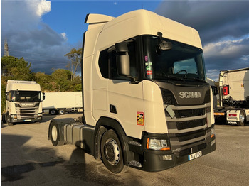 Nyergesvontató SCANIA R 450