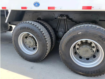 Billenőplatós teherautó HOWO 371 6X4: 5 kép. Billenőplatós teherautó HOWO 371 6X4: 5 kép.