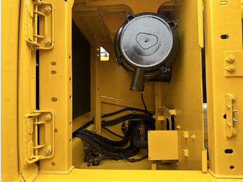 Lánctalpas kotró KOMATSU PC220-8