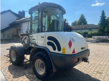 Gumikerekes homlokrakodó Terex TL 65: 2 kép.