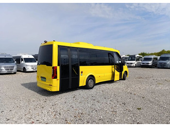 Új Minibusz, Elektromos busz Mercedes-Benz eSprinter: 5 kép.