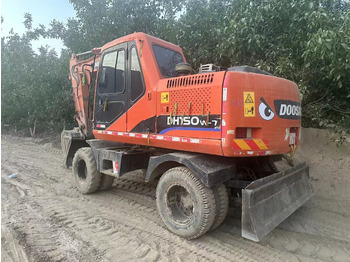 Gumikerekes kotró DOOSAN DH150W-7