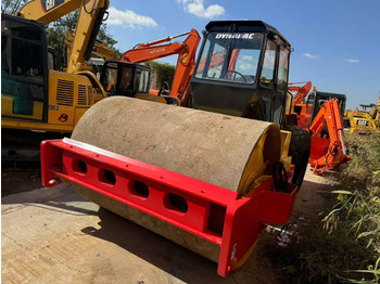 Talajtömörítő DYNAPAC
