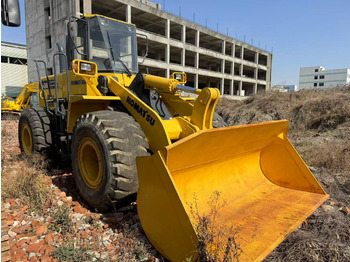 Gumikerekes homlokrakodó KOMATSU WA380