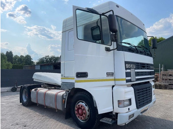 Nyergesvontató DAF XF 95 430