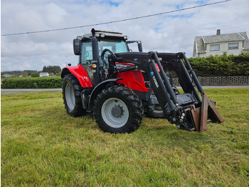 Traktor MASSEY FERGUSON 6715