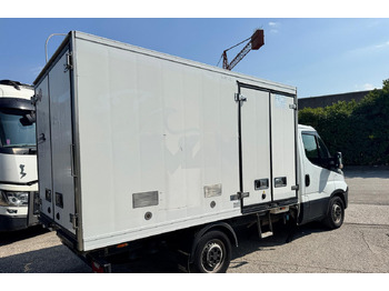 IVECO DAILY 35S15 - FRIGO FRC - PATENTE B lízing IVECO DAILY 35S15 - FRIGO FRC - PATENTE B: 3 kép. IVECO DAILY 35S15 - FRIGO FRC - PATENTE B lízing IVECO DAILY 35S15 - FRIGO FRC - PATENTE B: 3 kép.