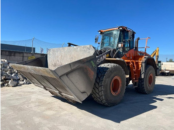 Gumikerekes homlokrakodó DOOSAN DL420